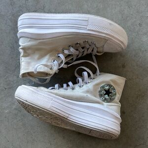 Converse Women's High-Top Sneakers - light green